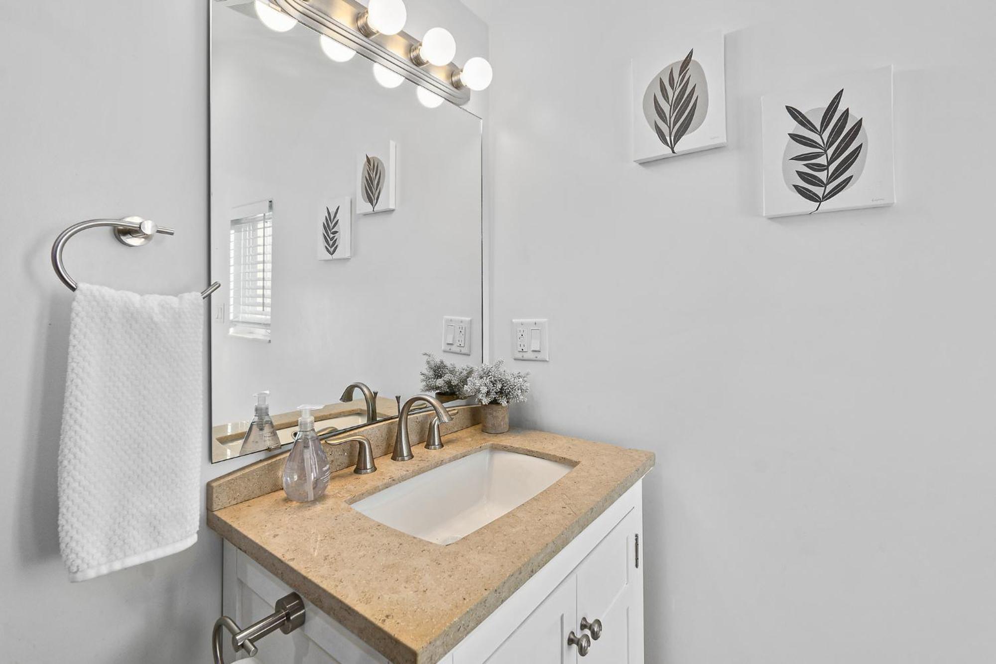 Old Mission Guest Suite - Charming Apartment, 15 Min Walk To Downtown! St. Augustine Bagian luar foto